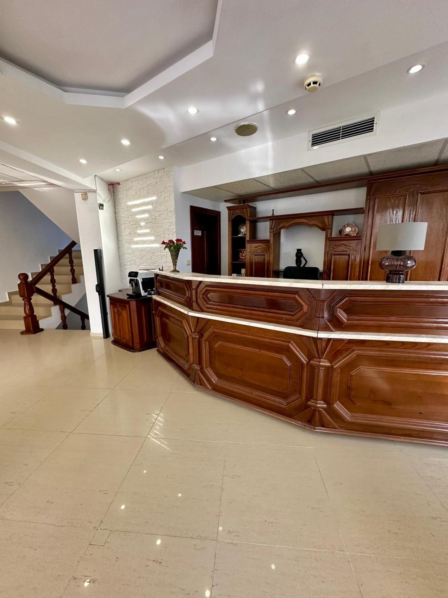 Brilliance Hotel Varna Exterior photo