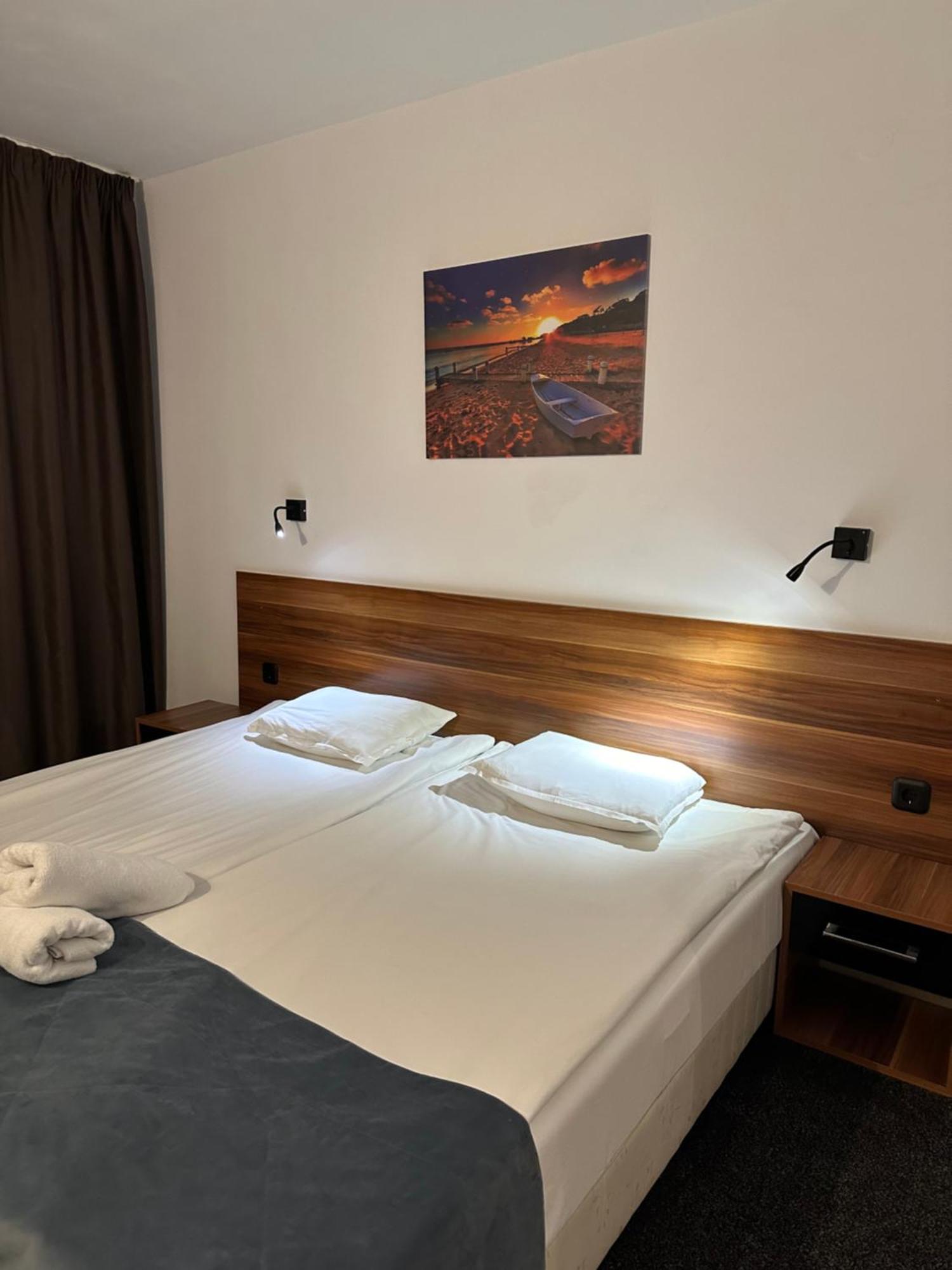 Brilliance Hotel Varna Exterior photo