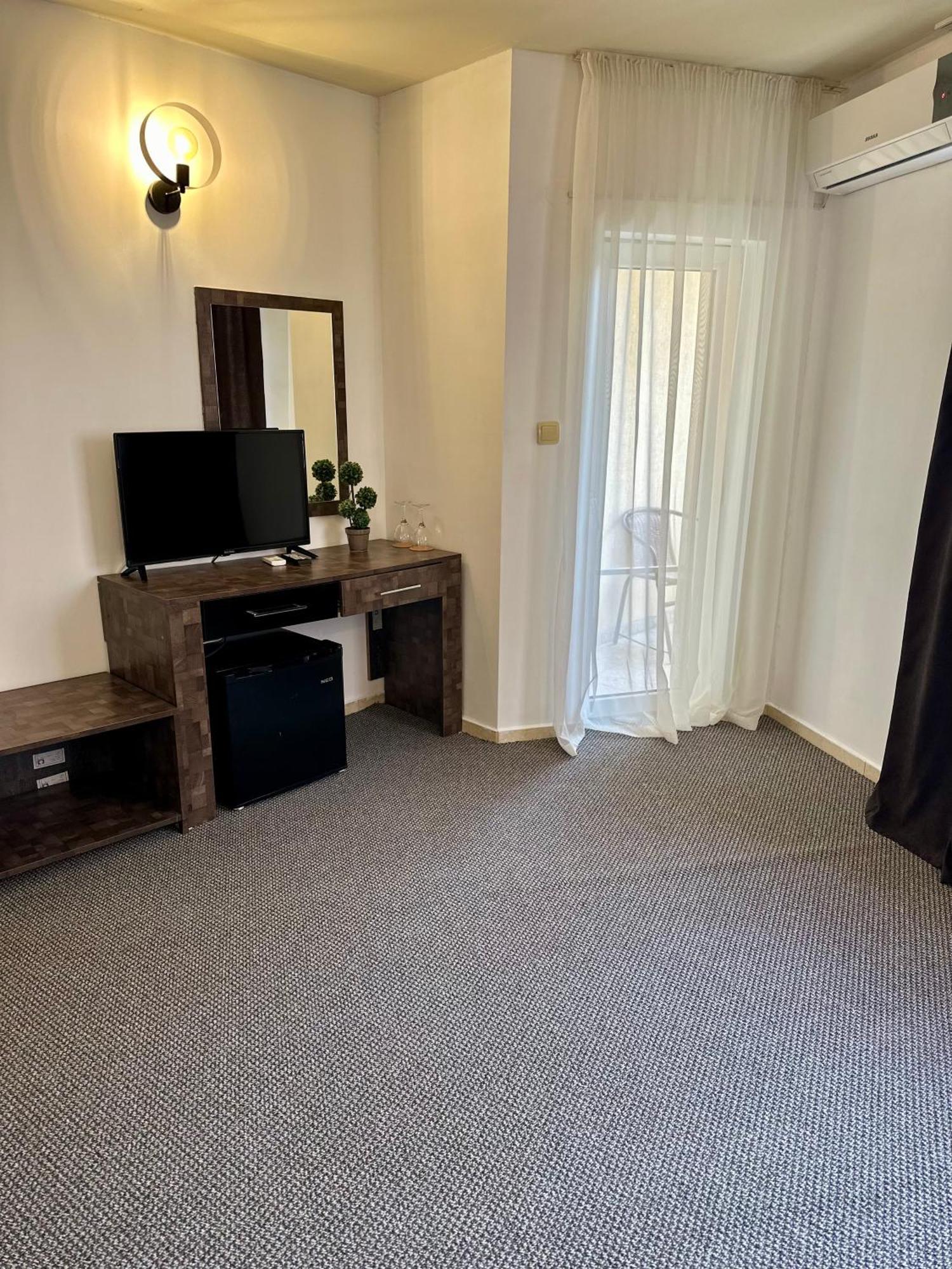 Brilliance Hotel Varna Room photo