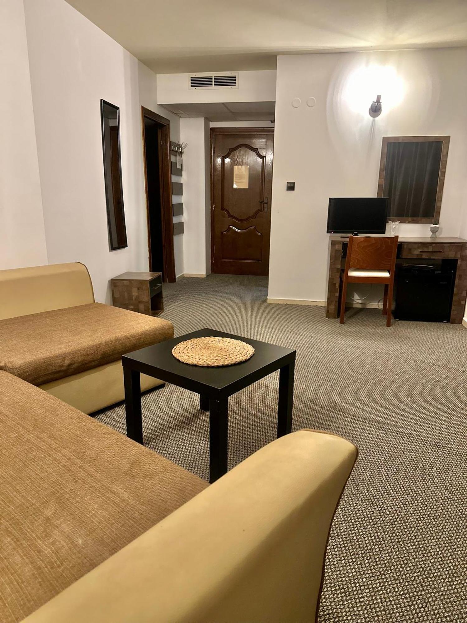 Brilliance Hotel Varna Exterior photo